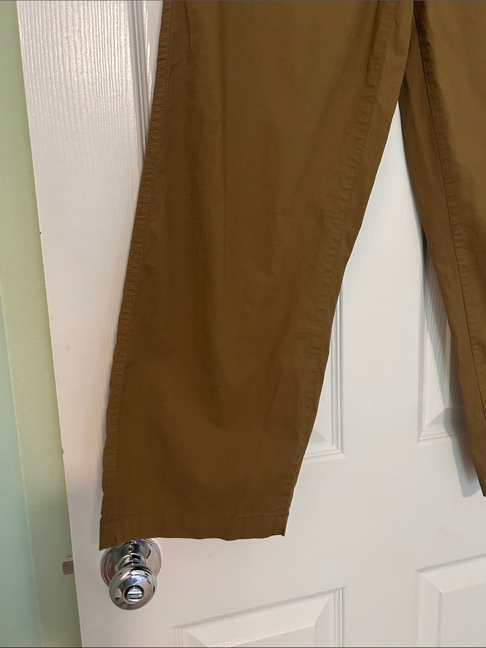 Vuori Ripstop Wide Leg Cropped Pant - Picture 4 of 10